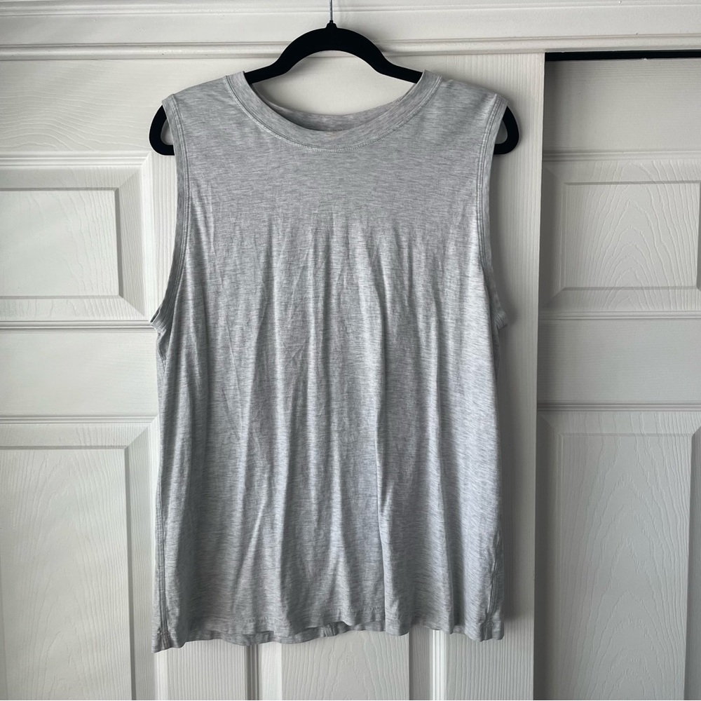 Lululemon Muscle Tee